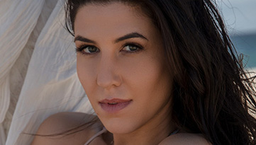 Carmen Nikole